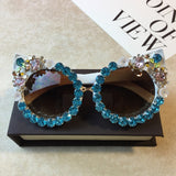 Brand Design Handmade Rhinestone Cat Eye Sunglasses Fashion Glasses Women Flower with Pearl Round Vintage Sunglasses Beach Party