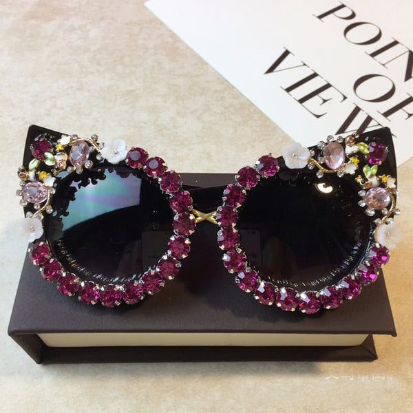 Brand Design Handmade Rhinestone Cat Eye Sunglasses Fashion Glasses Women Flower with Pearl Round Vintage Sunglasses Beach Party